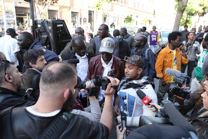 Italie : LA MARCHE déterminée des Sénégalais de Bergame suite au meurtre du jeune Sénégalais Mamadou Lamine Thiam