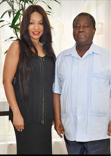 Viviane Chidid invitée chez l’ex-couple présidentiel de la Côte d’ Ivoire, Henri Konan Bédié et sa femme.