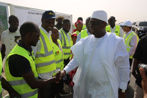 Arrêt sur images: le Président Macky Sall "inaugure" l'autoroute Ila Touba