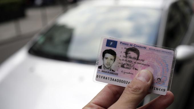 Carte grise et permis de conduire : désormais, tout se passe en ligne
