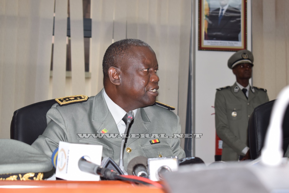 Direction générale des Douanes : Papa Ousmane Guèye passe le témoin à Oumar Diallo