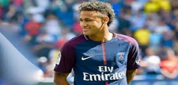 Transfert: Neymar au Real Madrid ? Son père aurait rencontré Florentino Perez