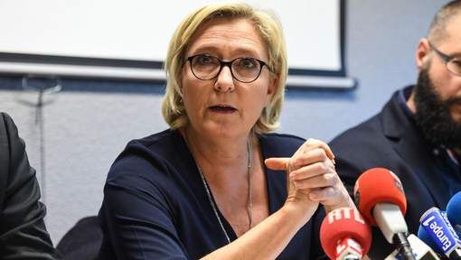 Diffusion d'images violentes: Marine Le Pen privée de son immunité parlementaire