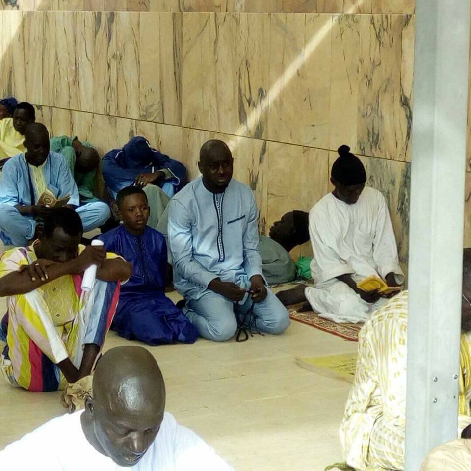 (Photos) Thierno Bocoum à TOUBA pour recueillir des prières avec son...