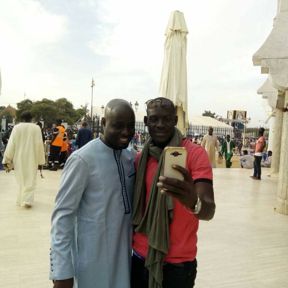 (Photos) Thierno Bocoum à TOUBA pour recueillir des prières avec son...