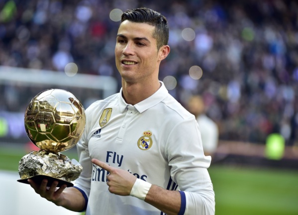 Le Ballon d'Or décerné début décembre