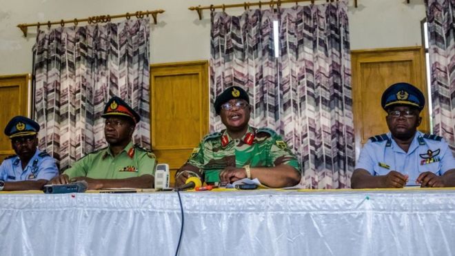 Zimbabwe: l'armée met en garde le pouvoir