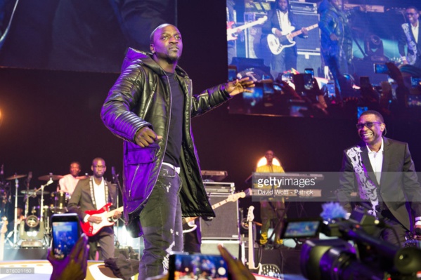 (Photos ) Revivez le Show AKON à Bercy avec Youssou NDour (SONG DANN LIVE)