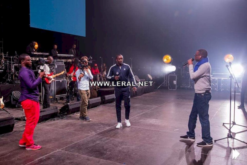 Bercy 2017 - Youssou Ndour: "Un grand merci à mes deux frères, le talentueux David Monfort de Dagency et son frère, Bassirou Niang"