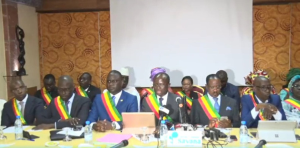 Levée de l'immunité parlementaire de Khalifa Sall: L'opposition dénonce avec vigueur les violations et entraves inacceptables des droits et internationalise le combat