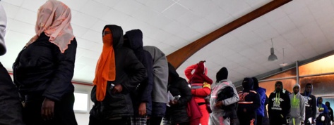 Libye:  Macron annonce des "opérations d'évacuation d'urgence" de migrants esclaves
