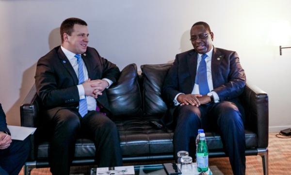 PHOTOS - Le président de la République a pris part à la clôture du cinquième Sommet Union africaine-Union européenne, à Abidjan. PHOTOS - Le président de la République a pris part à la clôture du cinquième Sommet Union africaine-Union européenne, à Abidjan.