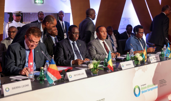 PHOTOS - Le président de la République a pris part à la clôture du cinquième Sommet Union africaine-Union européenne, à Abidjan. PHOTOS - Le président de la République a pris part à la clôture du cinquième Sommet Union africaine-Union européenne, à Abidjan.