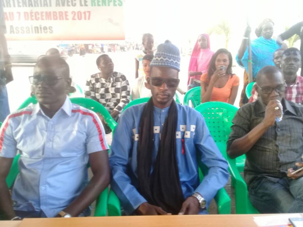 Journée internationale du sida célébré par le RENPES
