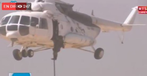 Arrêt sur images- Démonstration spectaculaire de l’Armée de l’air à l’AIDB