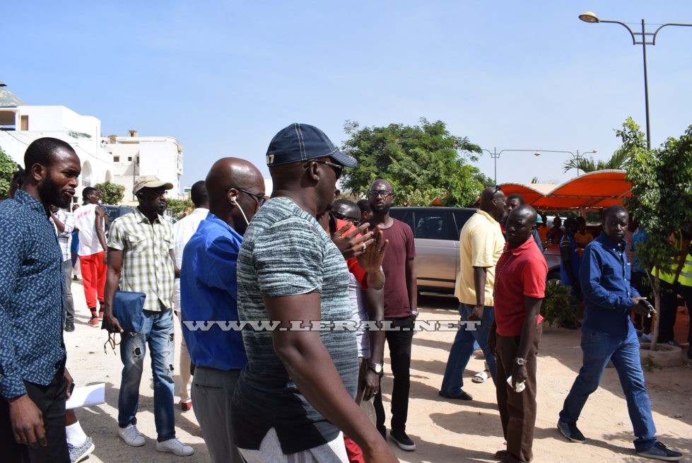 Les images du déguerpissent musclé au parking de Mar Diop alias " Bro" 