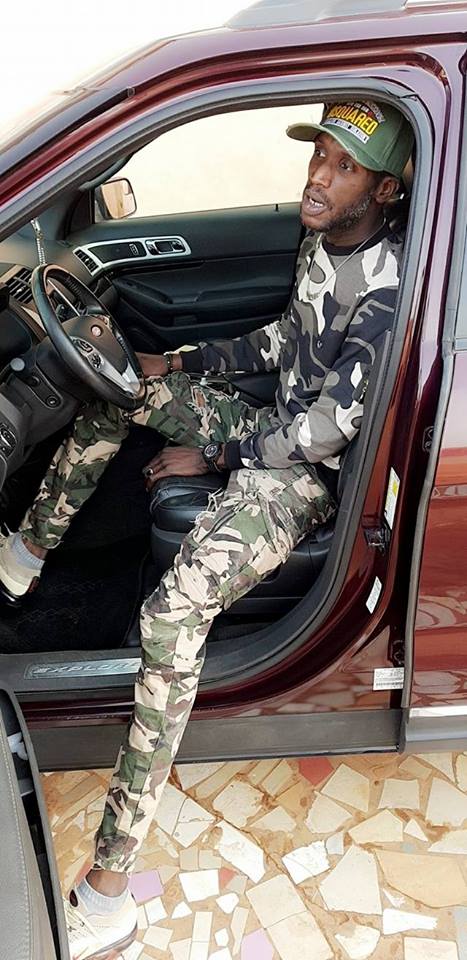 (04 Photos) Le nouveau look de Sanex, un vrai gentleman (04 Photos) Le nouveau look de Sanex, un vrai gentleman