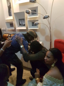 ( 15 Photos + Vidéo) Cette surprise que Carlou-D n’est pas prêt à oublier de sa vie. ( 15 Photos + Vidéo) Cette surprise que Carlou-D n’est pas prêt à oublier de sa vie.