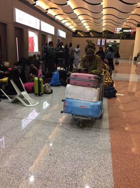 URGENT-  Les aiguilleurs de la tour de contrôle en grève, l'aéroport AIDB paralysé