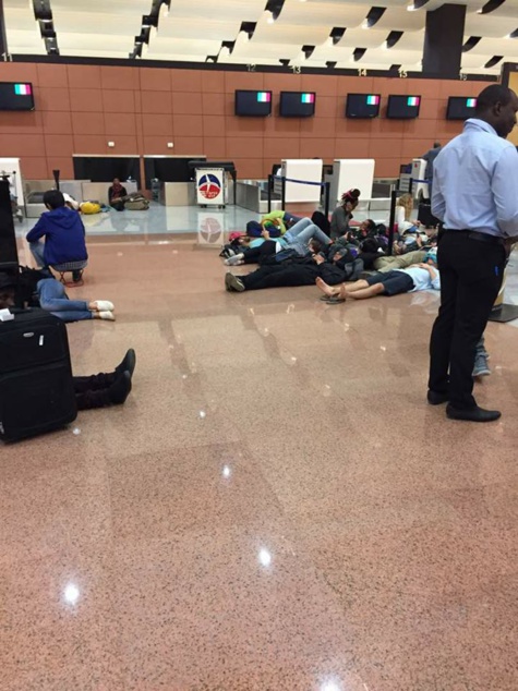 URGENT-  Les aiguilleurs de la tour de contrôle en grève, l'aéroport AIDB paralysé
