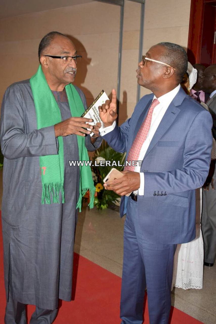 Cérémonie de remise de prix du président de la République pour les Arts et les Lettres Cérémonie de remise de prix du président de la République pour les Arts et les Lettres