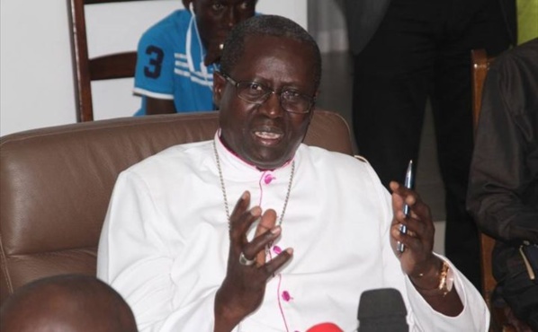Célébration de Noël : Le Ministre de l’Intérieur chez l'archevêque de Dakar