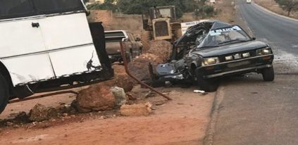 Grave accident à Diass : Le bilan fait 5 morts (images) Grave accident à Diass : Le bilan fait 5 morts (images)