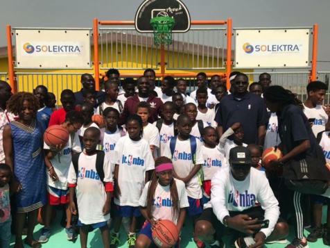 Images: AKON offre une école aux habitants de Yopougon (Abidjan)