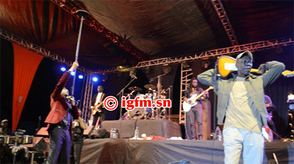 C’est un Youssou Ndour époustouflant et un Jimmy Mbaye au meilleur de… C’est un Youssou Ndour époustouflant et un Jimmy Mbaye au meilleur de…