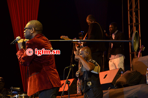 C’est un Youssou Ndour époustouflant et un Jimmy Mbaye au meilleur de… C’est un Youssou Ndour époustouflant et un Jimmy Mbaye au meilleur de…