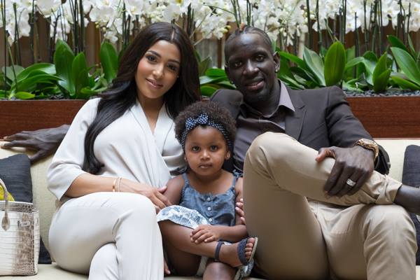 14 photos : Mamadou Sakho et sa femme Madja nagent dans le bonheur