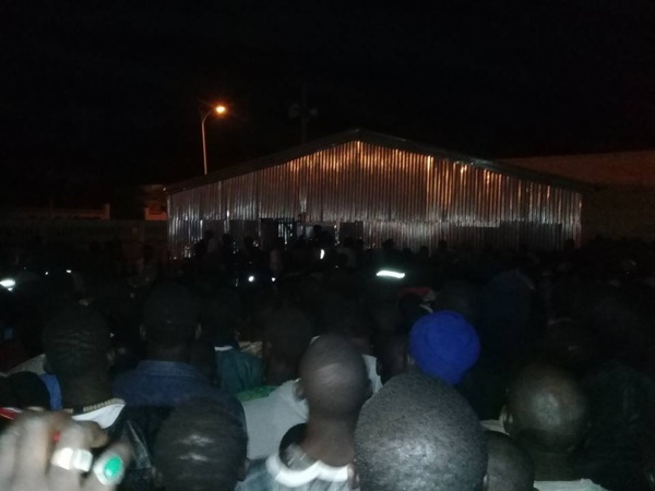 5 photos-Le Mausolée de Serigne Sidy Mokhtar Mbacké, pris d'assaut par les fidèles mourides 5 photos-Le Mausolée de Serigne Sidy Mokhtar Mbacké, pris d'assaut par les fidèles mourides