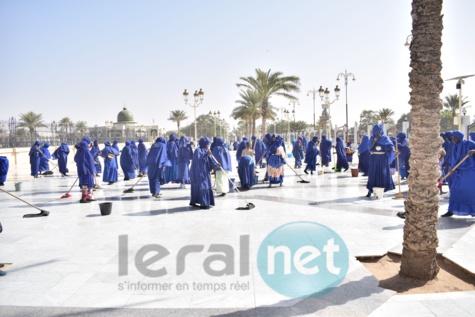 Photo: Découvrez le Dahiratou Ashabou Dianaty, l’équipe de nettoyage du Jeudi de la Grande Mosquée de Touba de volontaires 