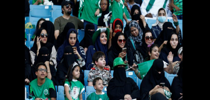Arabie Saoudite: les femmes assistent pour la première fois, à un match de football (Photos)
