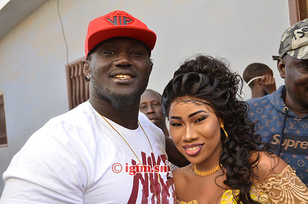 15 photos : Balla Gaye, l’invité surprise du mariage de la fille de Lamine Samba 15 photos : Balla Gaye, l’invité surprise du mariage de la fille de Lamine Samba