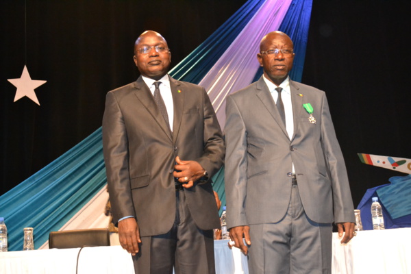 Cérémonie de remise de décorations à 70 agents du ministère de la Pêche et de l'Economie maritime