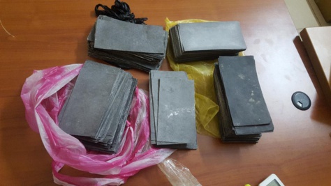 Ziguinchor: Un Bissau-guinéen arrêté avec plus de 30 millions de billets noirs à Mpack (Images) Ziguinchor: Un Bissau-guinéen arrêté avec plus de 30 millions de billets noirs à Mpack (Images)