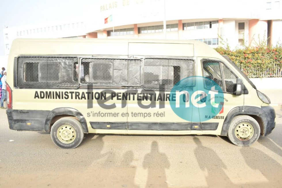 Les premières images du procès Khalifa Sall, mobilisation des partisans
