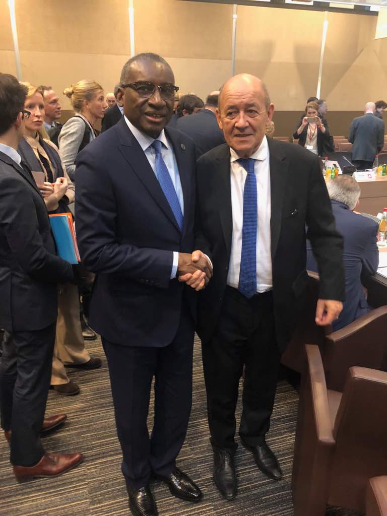 PHOTO- Me Sidiki Kaba  avec Jean-Yves Le Drian au lancement du Partenariat international contre l’impunité d’utilisation d'armes chimiques