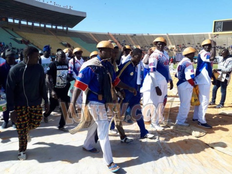 Photo : Kharagne Lô débarque au stade en mode "Thiarakh"