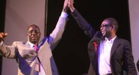 L’institutionnalisation du folklore par Macky Sall: Un symptôme d’un défaut de leadership (par Alassane K. KITANE)