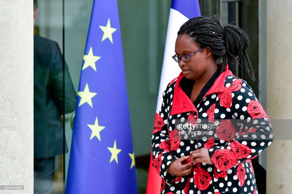 Sibeth Ndiaye : "l'habit ne fait pas le moine", pourquoi la "Sénégalaise" dérange autant ? (14 photos )
