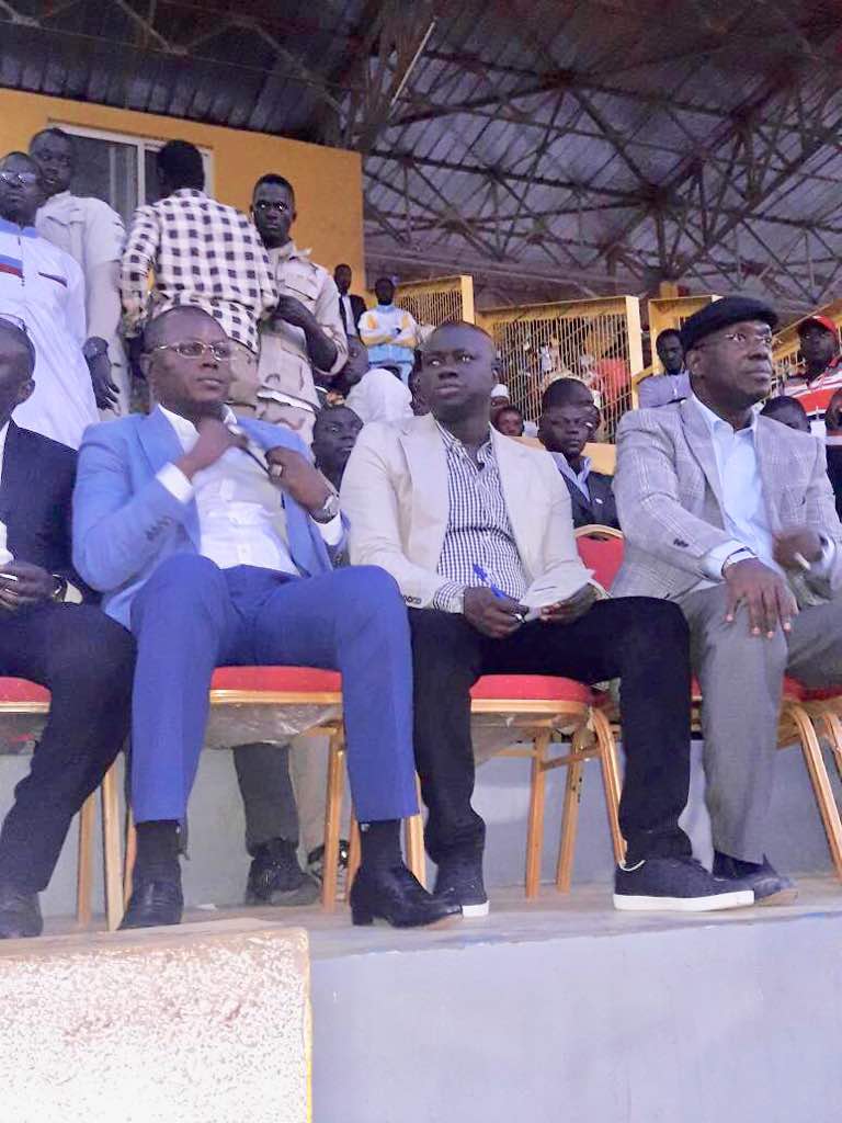 Le maire socialiste de Paos Koto, Aly Mané avec Matar Bâ et Souleymane Ndéné Ndiaye Le maire socialiste de Paos Koto, Aly Mané avec Matar Bâ et Souleymane Ndéné Ndiaye
