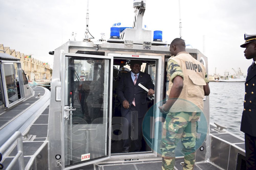 La remise de deux bateaux de patrouille à la marine nationale sénégalaise par l’United States Africa