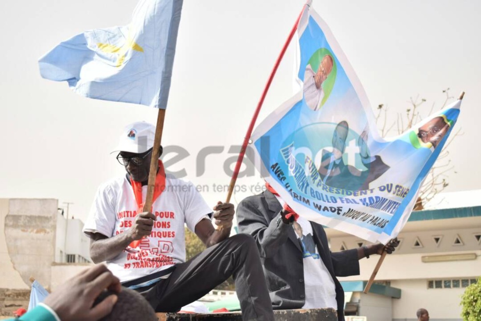 Les premières images de la la Grande marche de l'opposition ce vendredi 09 février 2018