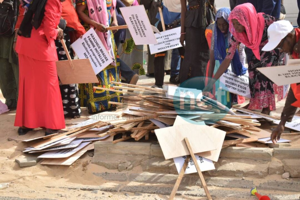 Les premières images de la la Grande marche de l'opposition ce vendredi 09 février 2018