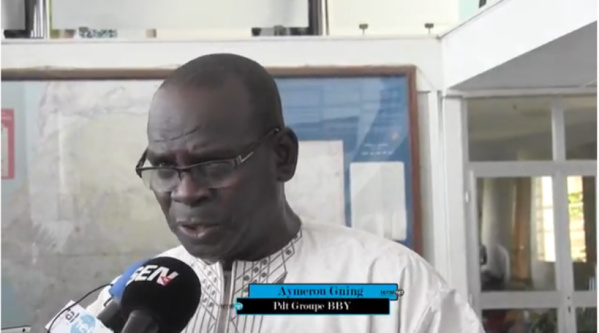 Aymerou Gningue lance à Sonko:« Linga fi wakh yepp ay kacc la », ce dernier lui rétorque : « Yaw tamit kacc kat nga »