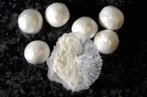 10 ans de travaux forcés, plus 36 millions d’amende pour le Nigérian qui a avalé 51 boulettes de cocaïne