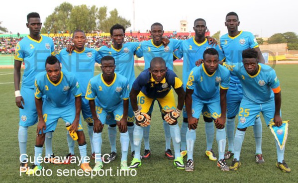 URGENT: ​Des supporteurs de "Guédiawaye FC" interrompent le match Yeggo / Renaissance au stade Amadou Barry