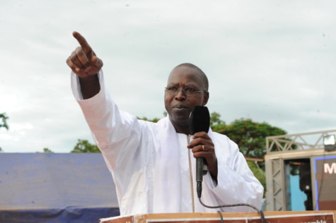 Dionne raille les opposants à Macky Sall:  "Ils passent leur temps sur Instagram, Facebook, Twitter et..."